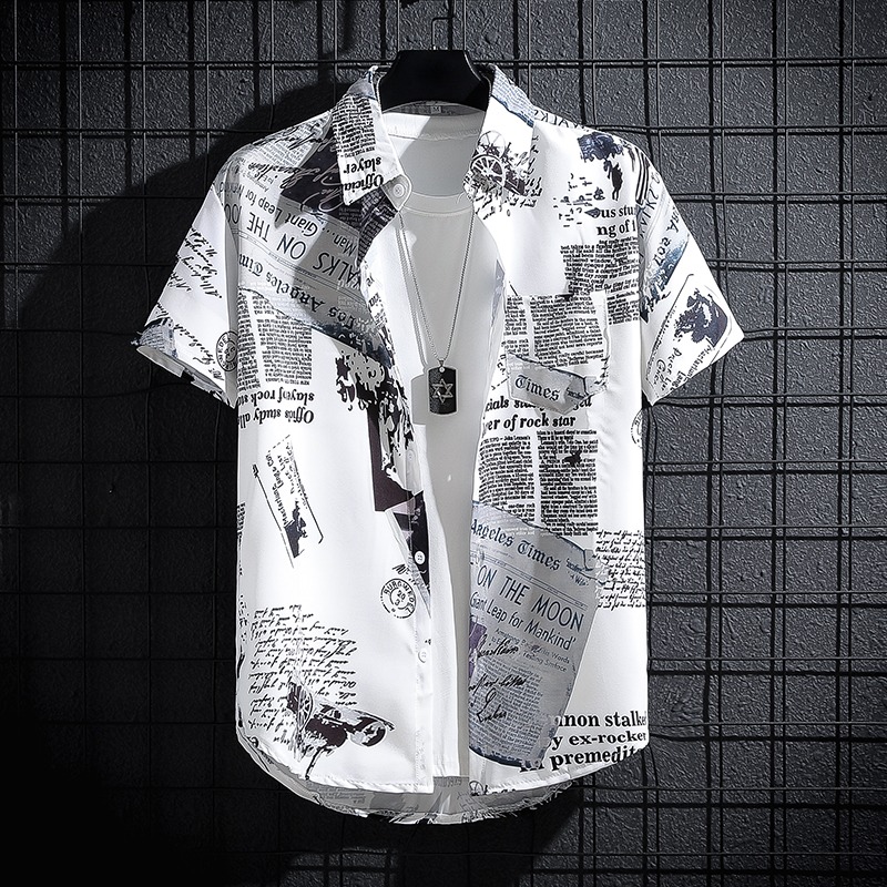 Summer Clothing Essentials Men - قميص مطبوع بتصميم الصحف، نسخة كورية