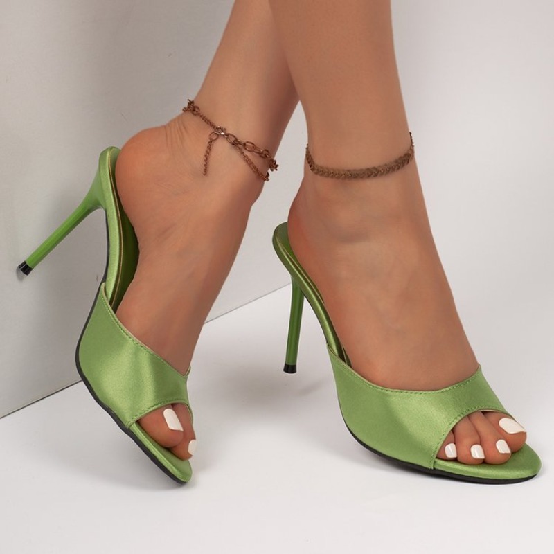 صنادل نسائية صيفية 2026 عصرية  - مراجعة Summer Clothing Brands وسعره