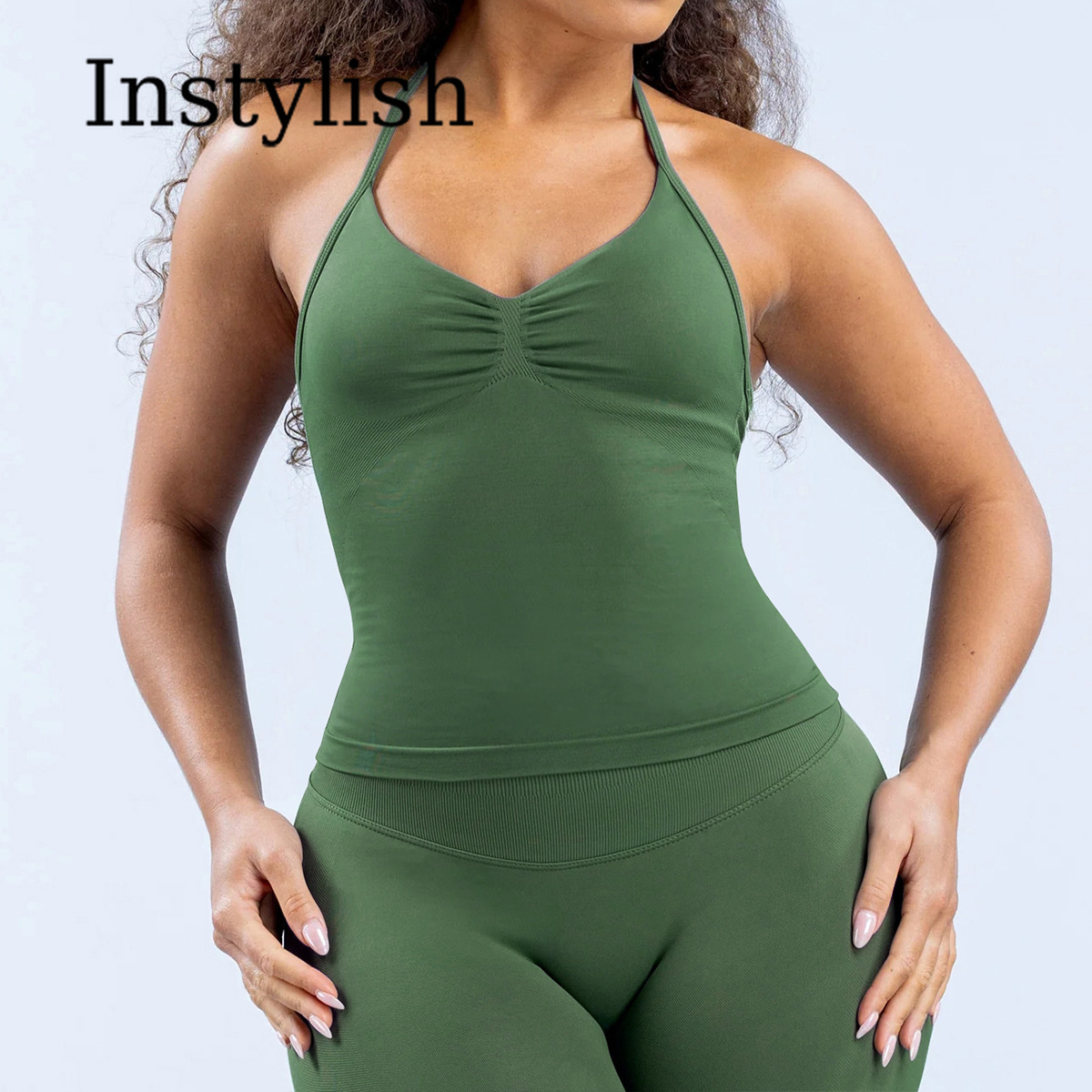 طقم يوجا نسائي من قطعتين بدون  - مراجعة Halter Neck Top وسعره
