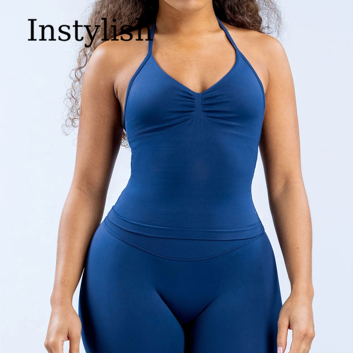 طقم يوجا نسائي من قطعتين بدون  - مراجعة Halter Neck Top وسعره